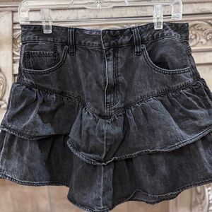 American Eagle Black Denim Ruffled Skirt Size 6